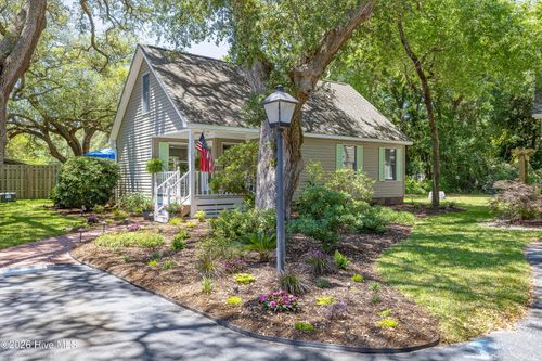 g-313 E Brown St, Southport, NC, 28461-3554 | Card Image