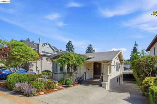 1130 Ranleigh Way, Piedmont, CA, 94610-1135 | Card Image