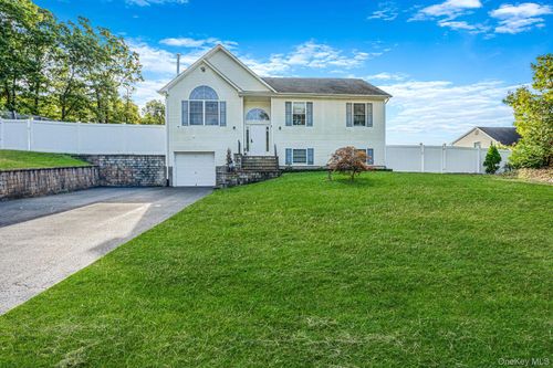 38 Monty Dr, Shirley, NY, 11967-1500 | Card Image