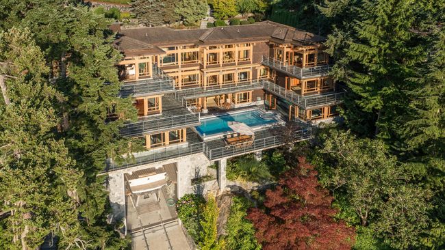 5363 Kew Cliff Road, House other with 5 bedrooms, 4 bathrooms and 8 parking in West Vancouver BC | Image 3