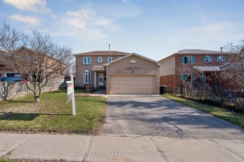 77 Livingstone St W, Barrie, ON, L4N7J1 | Card Image