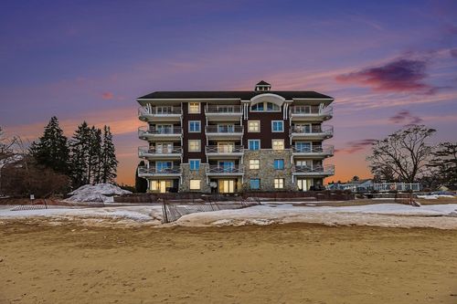 1941 N Us Highway 31 N, Traverse City, MI, 49686-4017 | Card Image