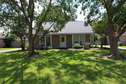 9626 Banway Dr, Greenwell Springs, LA, 70739-4906 | Card Image