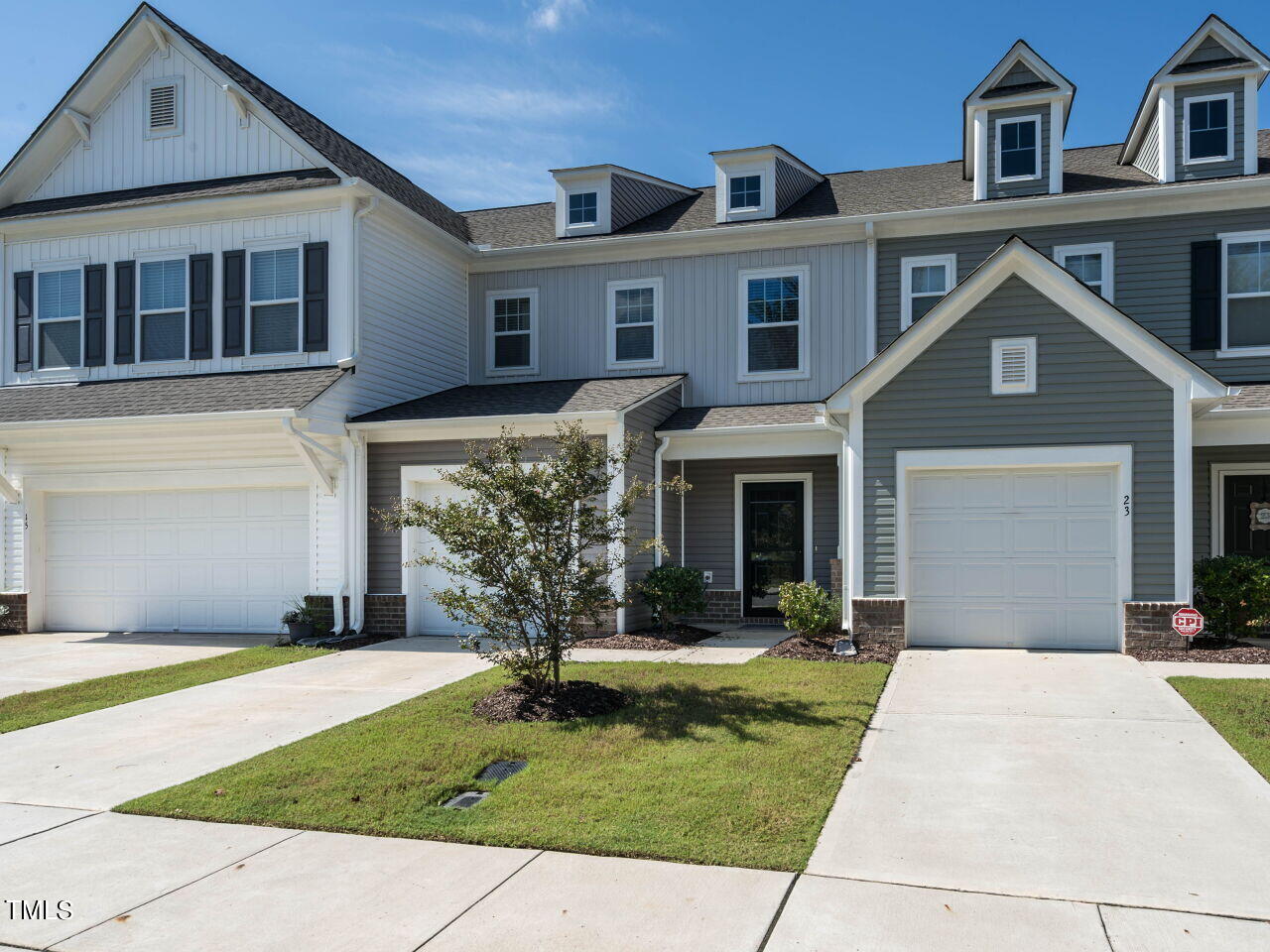 19 Willow Green Drive, For Sale in Clayton Zoocasa