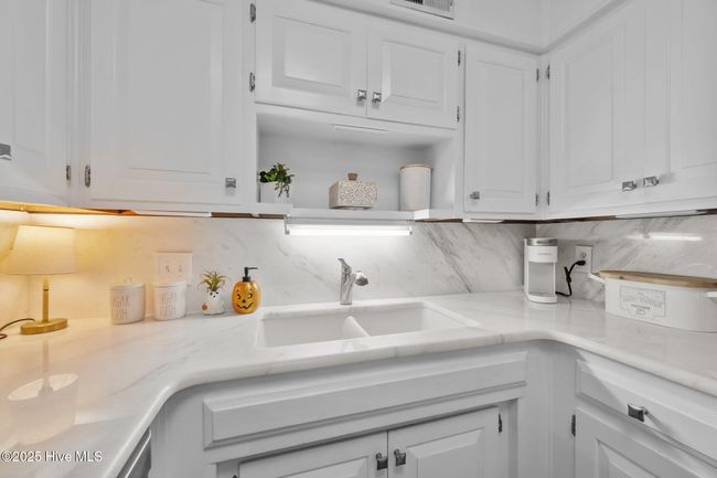 UNIT-1115 - 1896 New River Inlet Rd, Condo with 2 bedrooms, 2 bathrooms and null parking in N Topsail Beach NC | Image 14