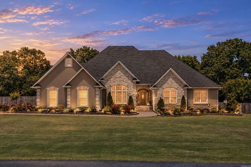 114 Ledgestone Cv, Searcy, AR, 72143-8469 | Card Image