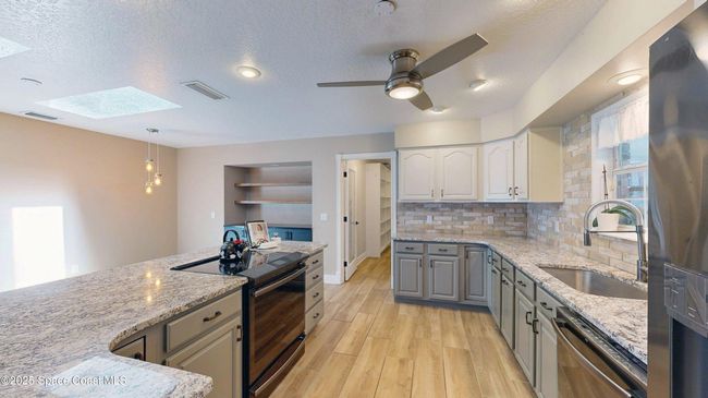 Kitchen | Image 18