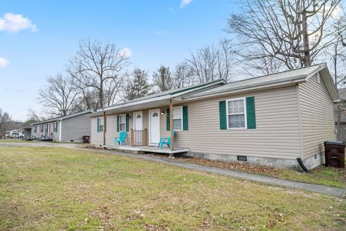 209-211 Strange St, Stanton, KY, 40380-3023 | Card Image