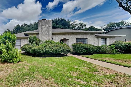 3126 Silver Springs Ct, Missouri City, TX, 77459-4118 | Card Image