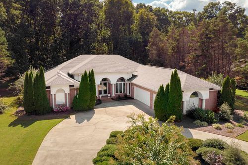 117 Tanglewood Dr, Russellville, AL, 35653-5414 | Card Image