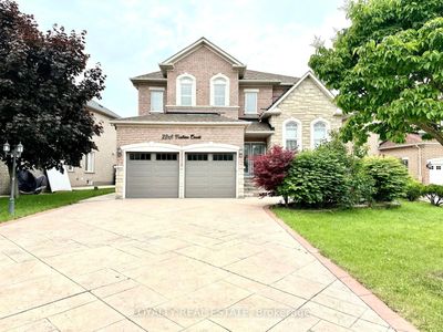 22 Treeline Crt, House other with 4 bedrooms, 6 bathrooms and 6 parking in Markham ON | Image 1