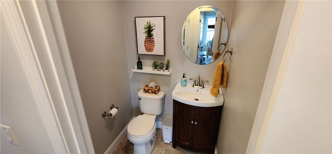 135 Crandall Rd, House other with 3 bedrooms, 3 bathrooms and 7 parking in Tiverton RI | Image 9
