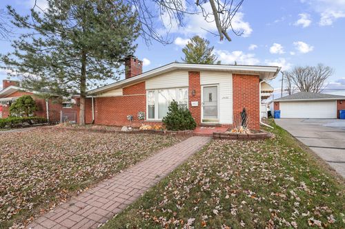 24736 Masch Ave, Warren, MI, 48091-4484 | Card Image