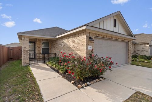 213 Wild Spur Ln, Liberty Hill, TX, 78642-2521 | Card Image