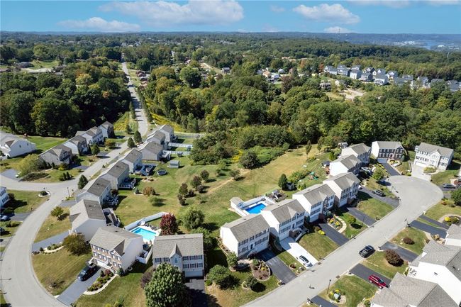 Long Ridge plan extends back to the left onto Long Ridge Dr., which provides much more street to walk/run/ride on. | Image 49