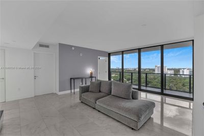 1705 - 1451 Brickell Ave, Condo with 2 bedrooms, 2 bathrooms and null parking in Miami FL | Image 2