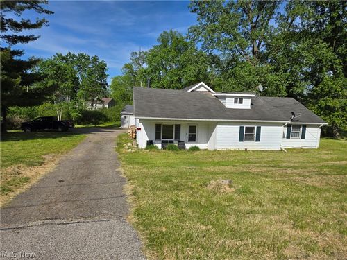 14298 Chardon Windsor Rd, Chardon, OH, 44024-8985 | Card Image