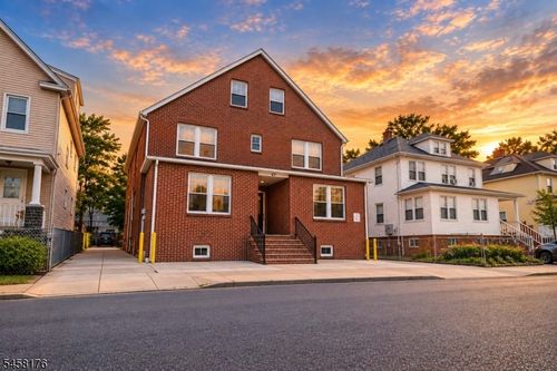 1l-47 Campbell Ave, Hackensack, NJ, 07601-5368 | Card Image