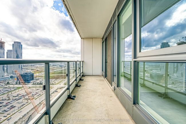 3205 - 5 Buttermill Ave, Condo with 2 bedrooms, 2 bathrooms and null parking in Vaughan ON | Image 20
