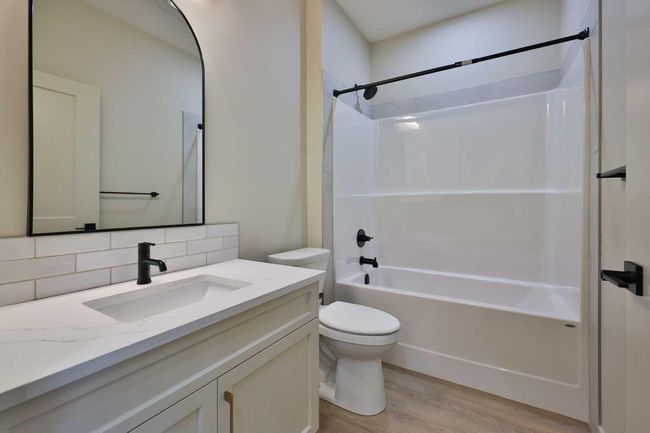 58 E 300 S, House other with 2 bedrooms, 2 bathrooms and 4 parking in Raymond AB | Image 14