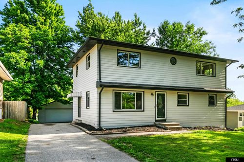 9144 Meredith Avenue, Omaha, NE, 68134 | Card Image