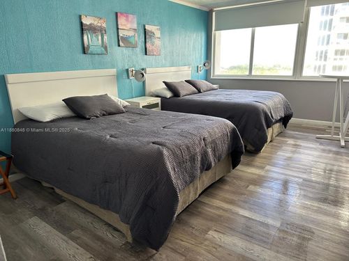1027-19201 Collins Ave, Sunny Isles Beach, FL, 33160-2202 | Card Image