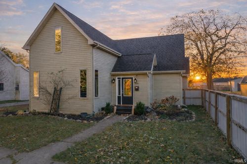 472 Vermont St, Wabash, IN, 46992-2614 | Card Image