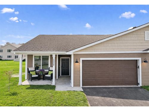 1334 Rose St, New Richmond, WI, 54017-5504 | Card Image