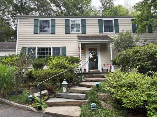 14 Brewster Hill Rd, East Setauket, NY, 11733-1426 | Card Image