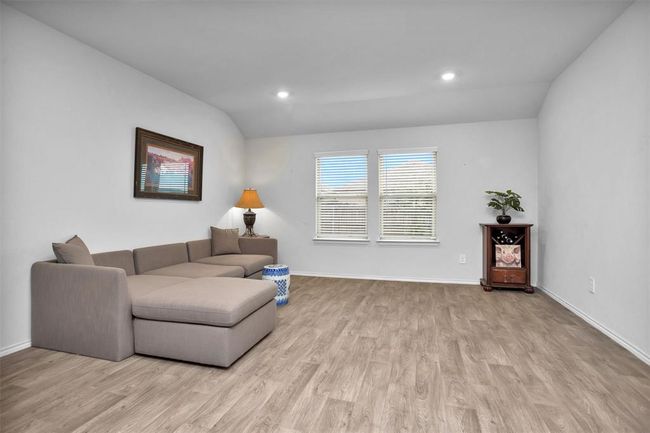 127 Barton Creek Dr, House other with 4 bedrooms, 2 bathrooms and 2 parking in Huntsville TX | Image 8