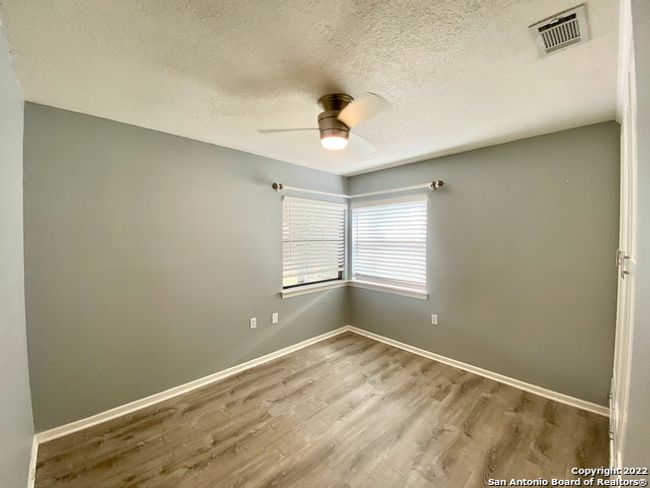 10348 Flatland Trl, House other with 3 bedrooms, 2 bathrooms and null parking in Converse TX | Image 17