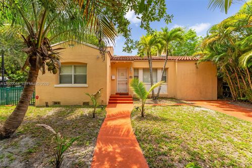 28 Ne 48th St, Miami, FL, 33137-3150 | Card Image