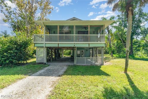 7076 Maida Ln, Fort Myers, FL, 33907-8502 | Card Image