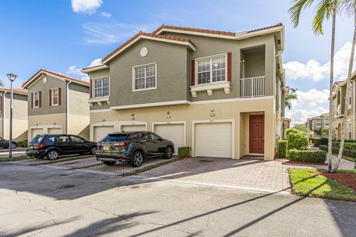 5869 Hampton Hills Blvd, Tamarac, FL, 33321-4181 | Card Image