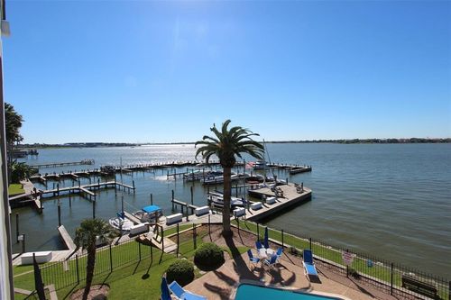 307-307 Yacht Club Ln, Seabrook, TX, 77586-6206 | Card Image