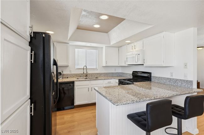 4 - 6711 W Charleston Blvd, Condo with 2 bedrooms, 2 bathrooms and null parking in Las Vegas NV | Image 9