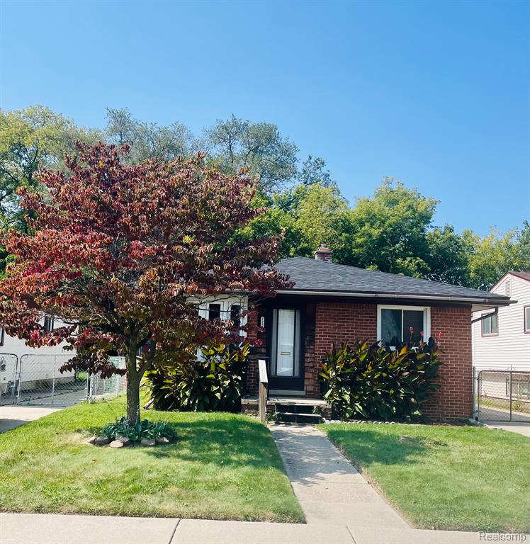 Rein Ave, Eastpointe, MI 48021