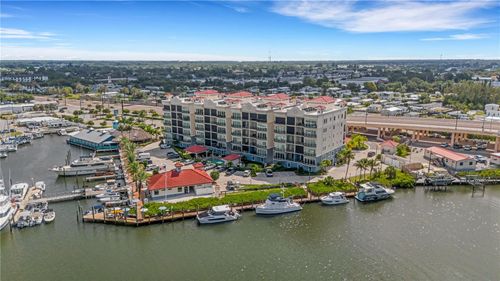 501-505 Tamiami Trl N, VENICE, FL, 34285-6039 | Card Image