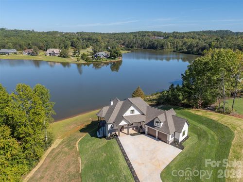 438 Mapleton Ln, Columbus, NC, 28722-0168 | Card Image