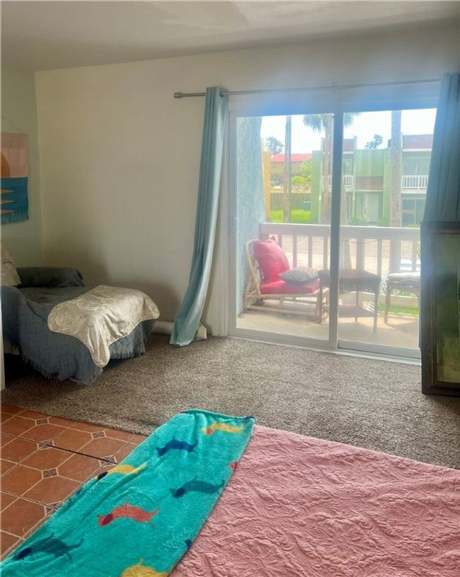 APT-404 - 4141 Whiteley Dr, Townhouse with 1 bedrooms, 2 bathrooms and 1 parking in Corpus Christi TX | Image 14