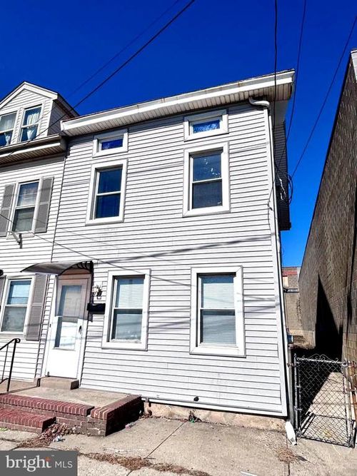 937 New York Ave, Trenton, NJ, 08638-3950 | Card Image