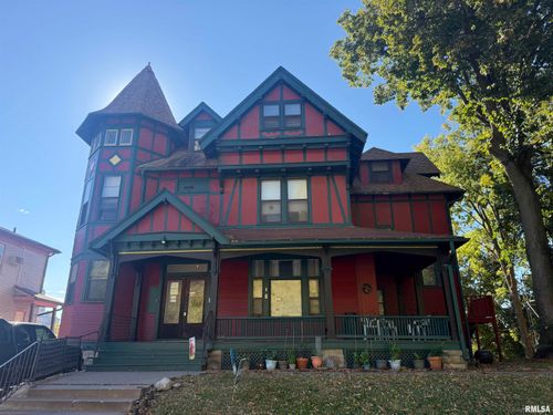 413 W 6th St, Davenport, IA, 52803-5100 | Card Image