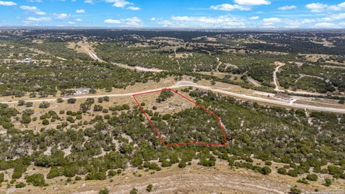 000 Murray Ridge, Kerrville, TX, 78028 | Card Image