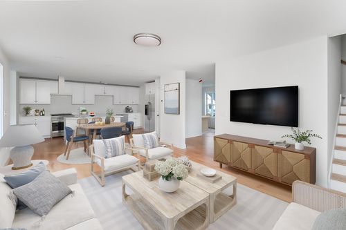 14-28 Pebble Ct, Barrington, NH, 03825-3571 | Card Image