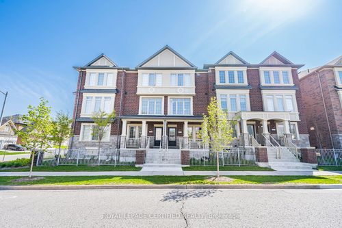 529 Old Harwood Avenue, Ajax, ON, L1Z0V2 | Card Image