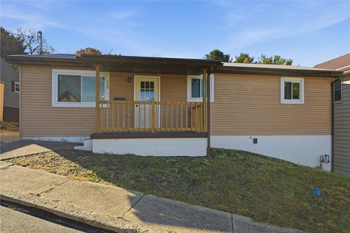 509 Burns Street, Vandergrift, PA, 15690 | Card Image