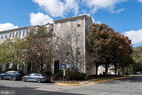 43-8044 Genea Way, FALLS CHURCH, VA, 22042-1231 | Card Image