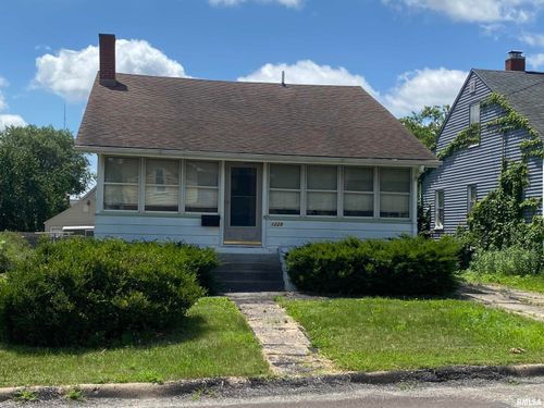1228 E Lake Ave, Peoria Heights, IL, 61616-6306 | Card Image