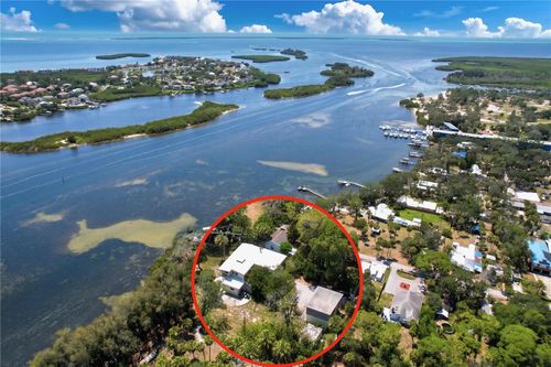 1275 Mickler Ln, TARPON SPRINGS, FL, 34689-6632 | Card Image