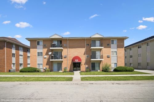 1b-1900 Canal St, Blue Island, IL, 60406-3036 | Card Image